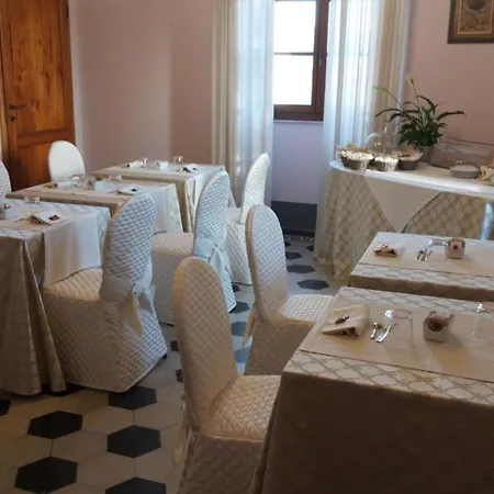 Alojamento de Acomodação e Pequeno-almoço Relais Scarfantoni